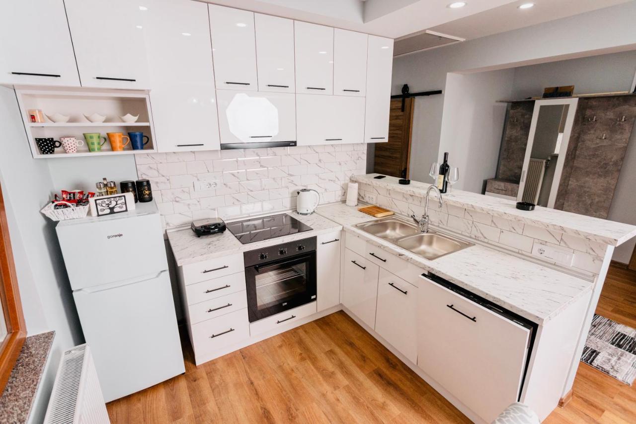 Apartmani In Zlatar Nova Varoš Exteriör bild